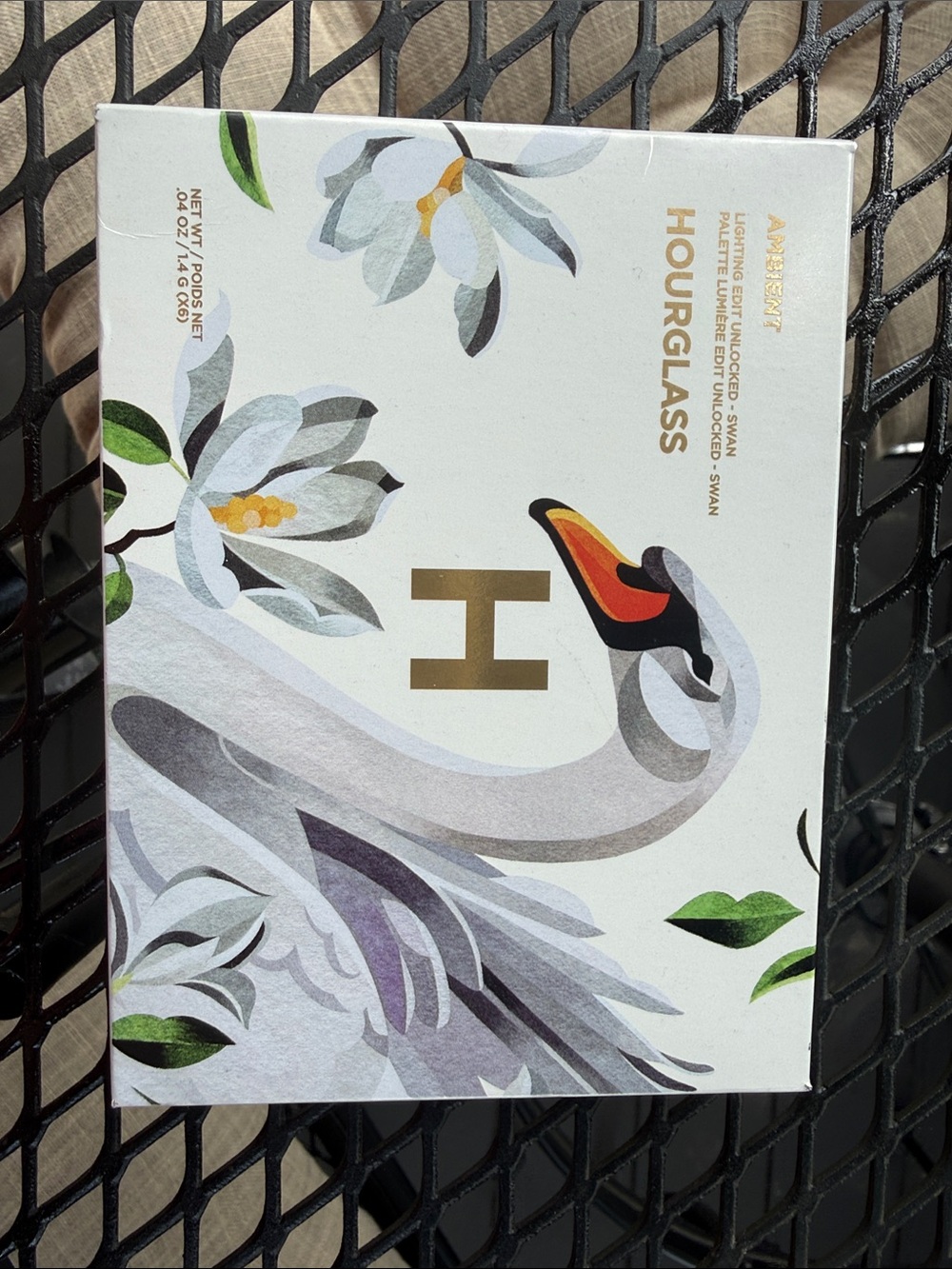 Hourglass Swan palette